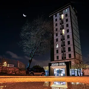3* Otel Aram Business & Luxury